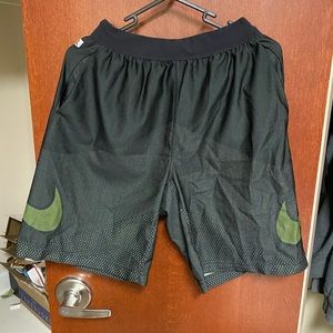 BUNDLE 7 Pairs Nike and Under Armour Shorts Medium